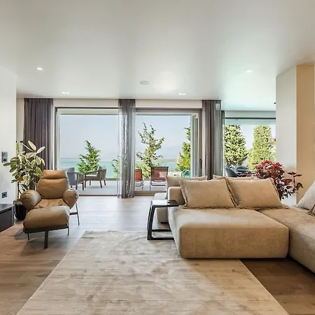 Villa Whisper By Pikhost *