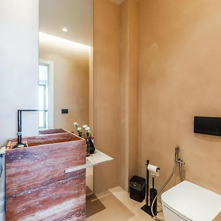 Whisper By Pikhost Široka