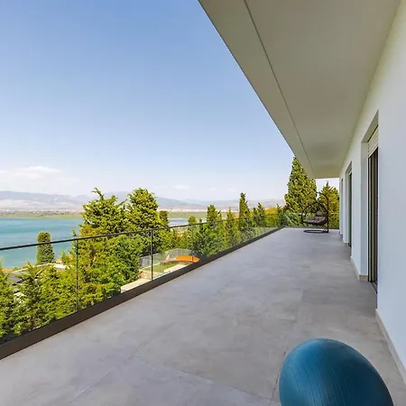 Villa Whisper By Pikhost *