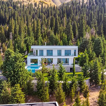 Villa Whisper Pool & Amazing Views By Pikhost
