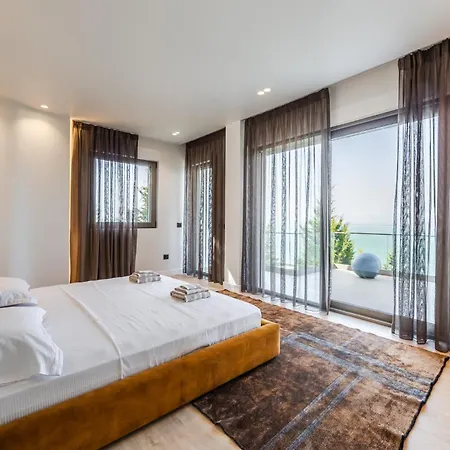 Whisper Pool & Amazing Views By Pikhost Villa *