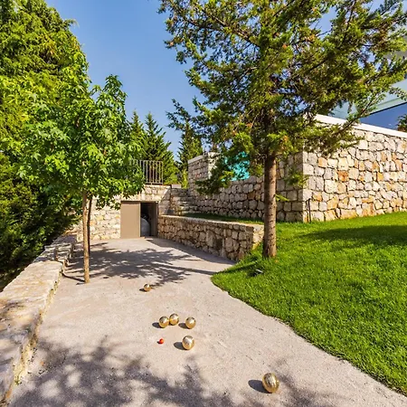 Whisper Pool & Amazing Views By Pikhost Villa
