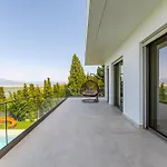 Whisper Pool & Amazing Views By Pikhost Široka