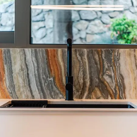 Whisper By Pikhost *