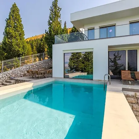 Whisper By Pikhost Široka