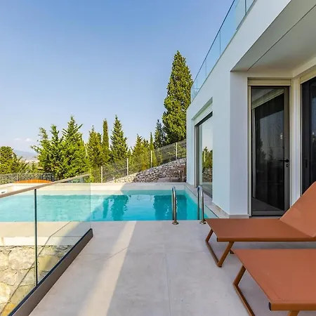 Whisper By Pikhost Βίλα