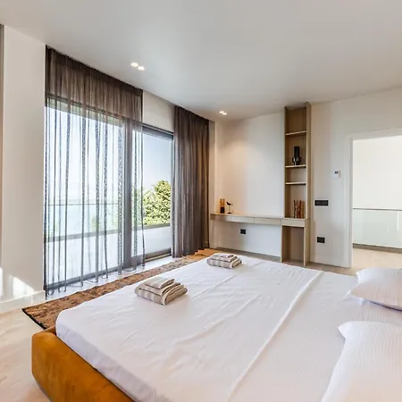 Whisper By Pikhost * Široka