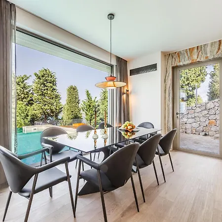 Whisper Pool & Amazing Views By Pikhost Villa *