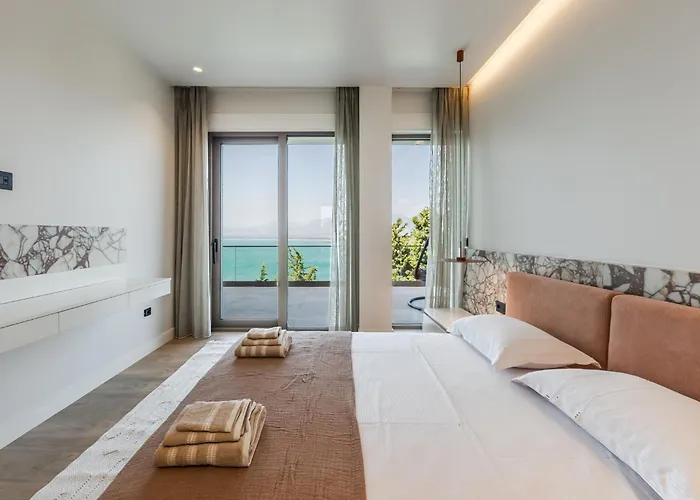 Whisper By Pikhost *