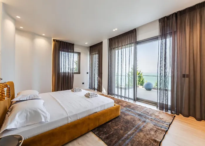 Whisper By Pikhost Villa *