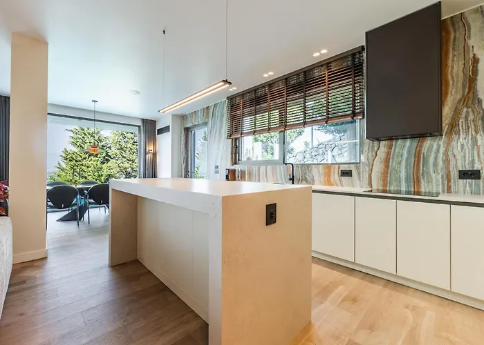 Whisper By Pikhost * Široka