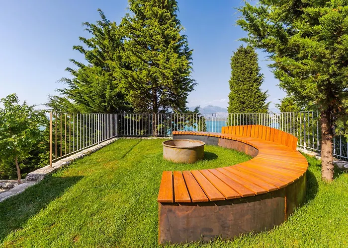 Whisper By Pikhost *